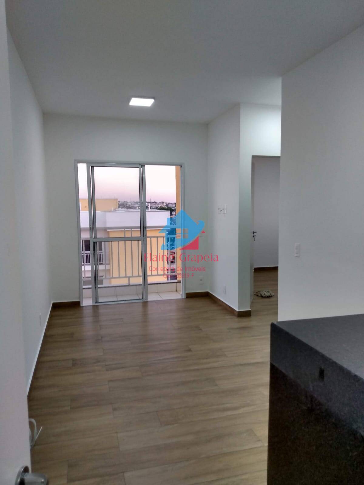 Apartamento à venda com 2 quartos, 52m² - Foto 1